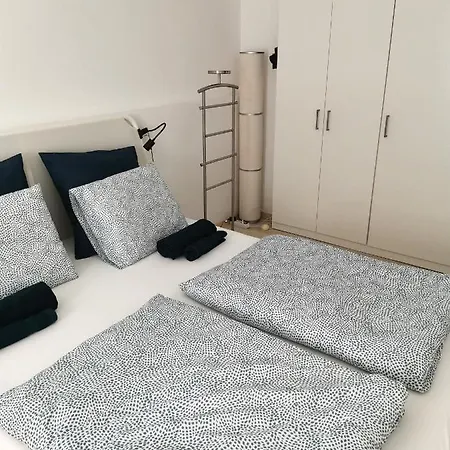 Corso Home, Daire Kestel